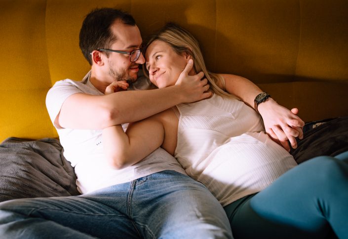 Couple pregnancy photo at home
